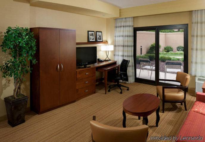 Courtyard Bristol Otel Dış mekan fotoğraf
